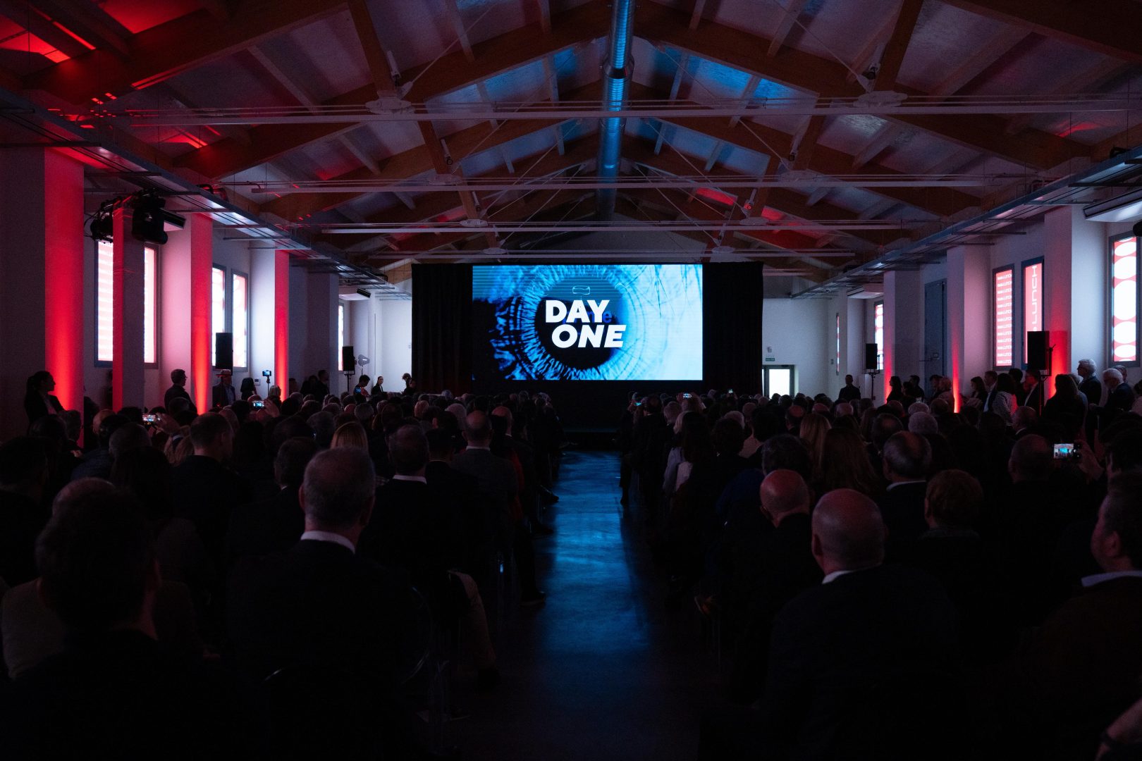 Day One: cinco dilemas sobre el uso ético de la tecnología que plantea la serie 